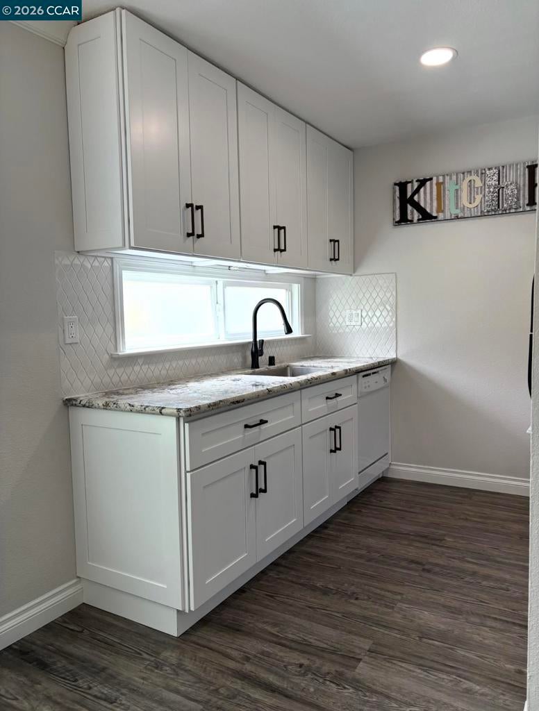 Properties 1 810 Oak Grove Rd 111
