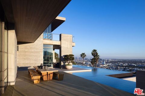 7661 Curson Terrace Los Angeles CA 90046