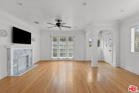 Photo of 1018 Havenhurst Drive #1020, West Hollywood, CA 90046 (MLS # 26679349)