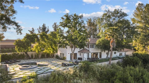 Photo of 19538 Redwing ST, Los Angeles, CA 91356 (MLS # OC26192263)