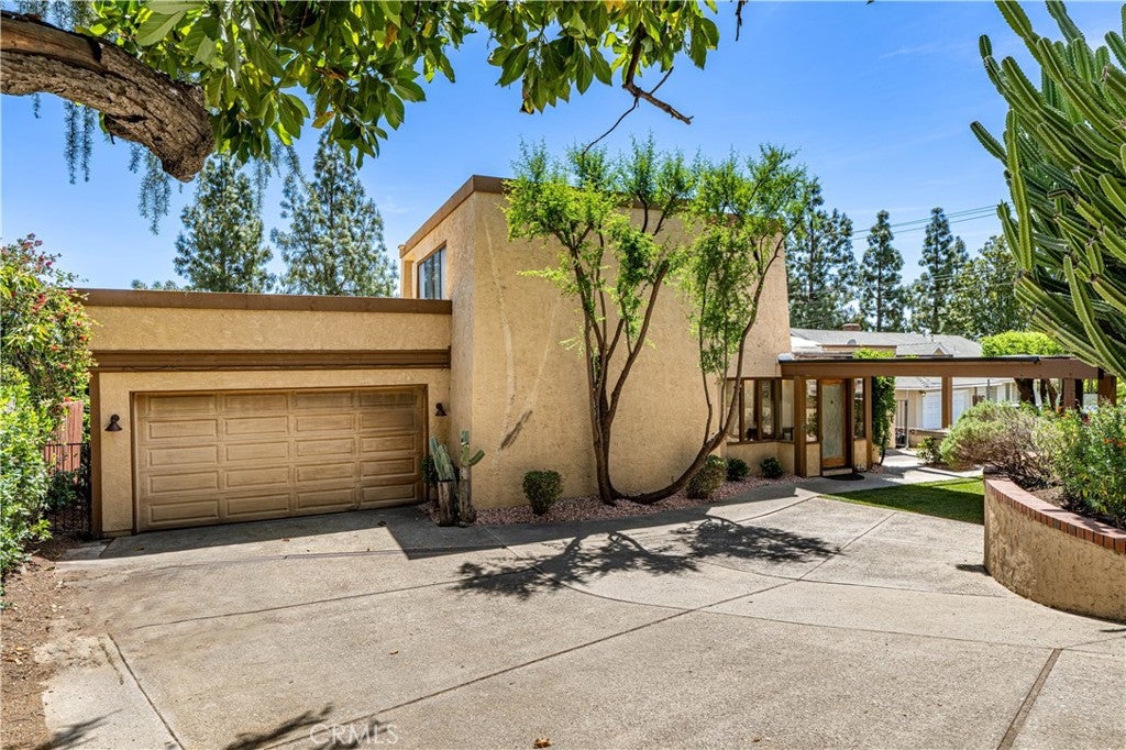 2480 Vista Drive