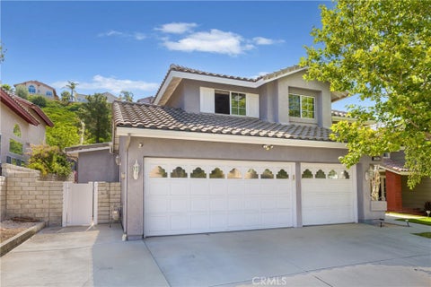 Photo of 29324 Begonias Lane, Canyon Country, CA 91387 (MLS # GD26220006)