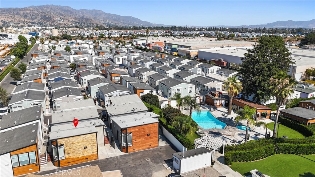 8250 Lankershim BLVD 27