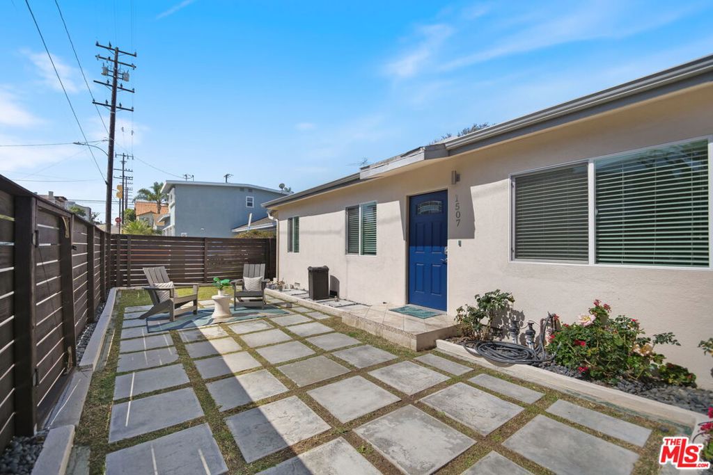1507 Flagler Lane