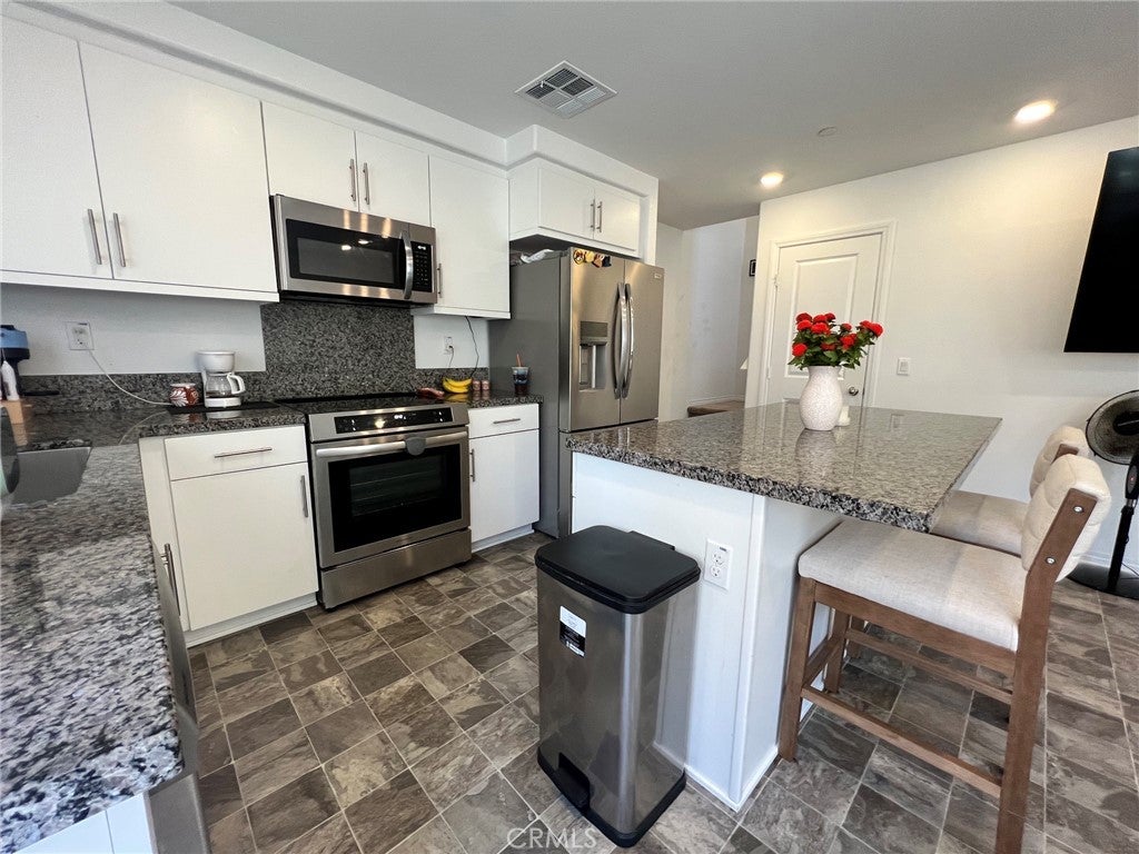 7276 Olive Grove