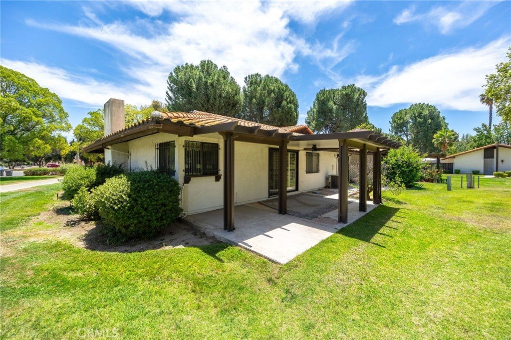 1229 Seven Hills