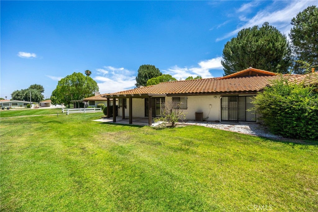 1229 Seven Hills