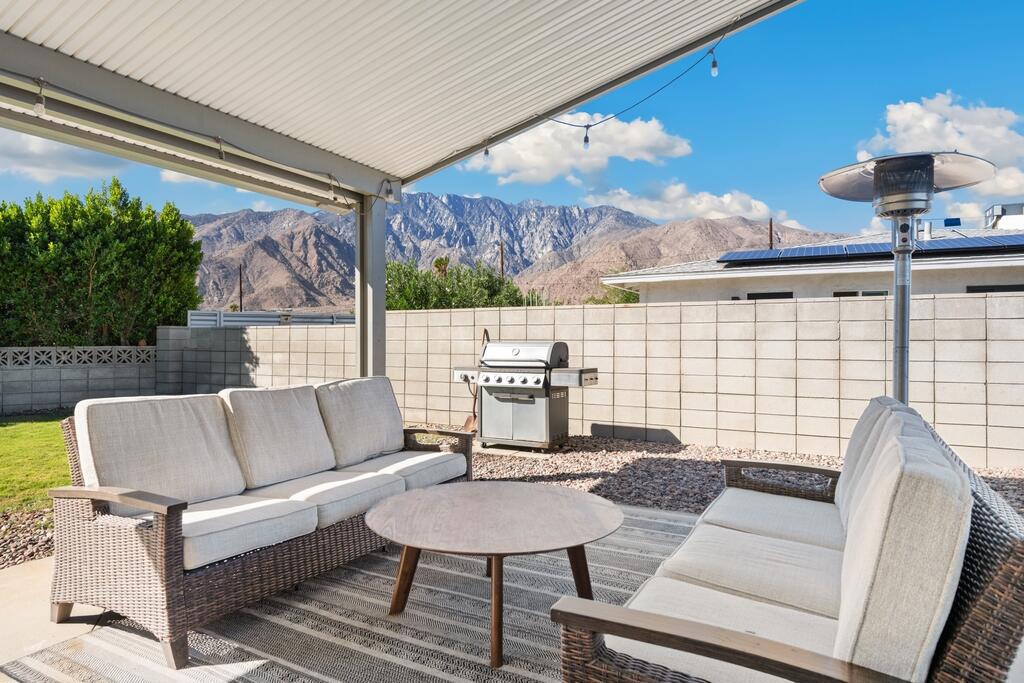 Desert Highland Gateway - Residential