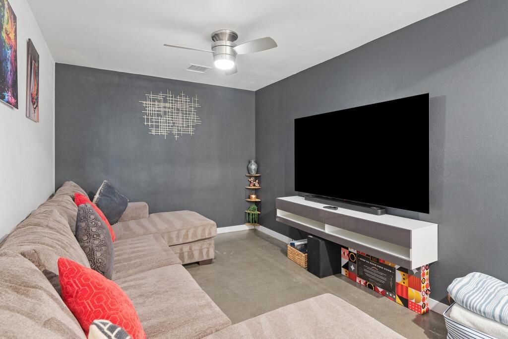 Desert Highland Gateway - Residential