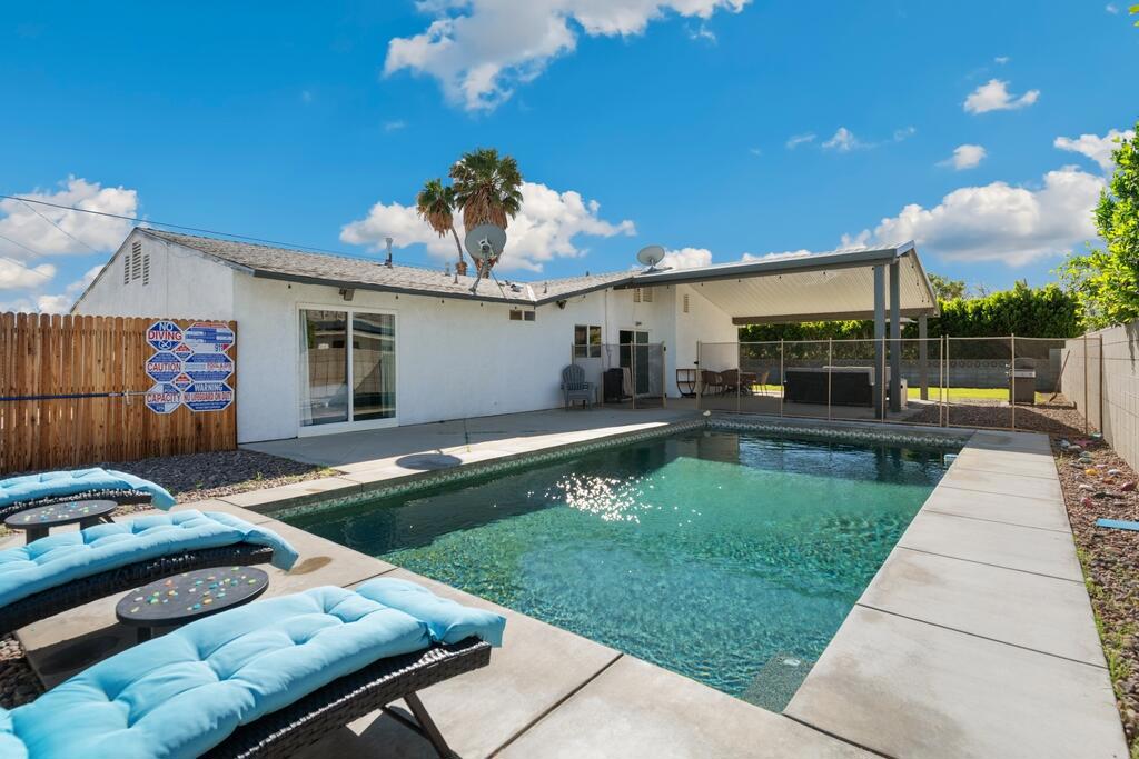 Desert Highland Gateway - Residential