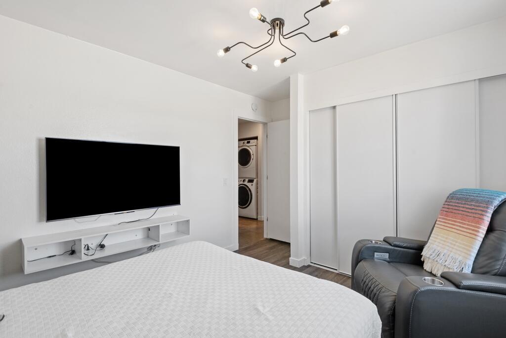 Desert Highland Gateway - Residential