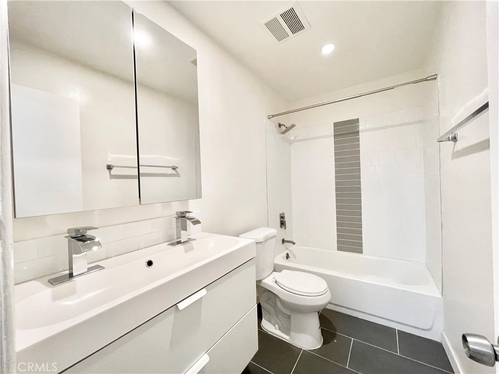 Fullerton Apartments - Residential Lease