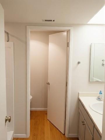 810 Baker Street 0