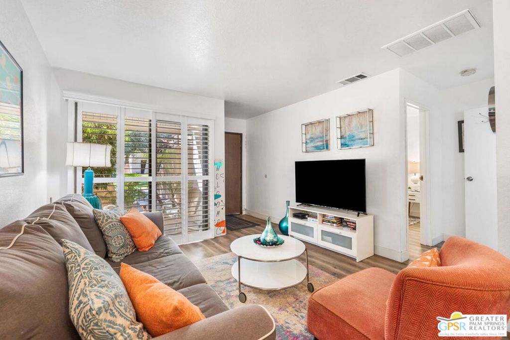 2810 N Arcadia Court 108