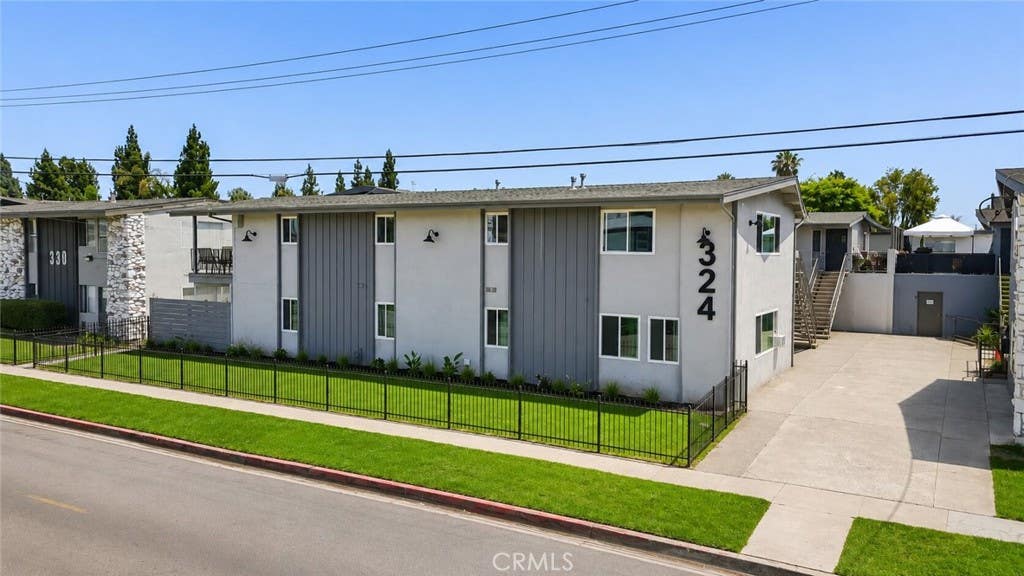 Photo of 324 E Leatrice Lane, Anaheim, CA 92802 (MLS # PW26169826)