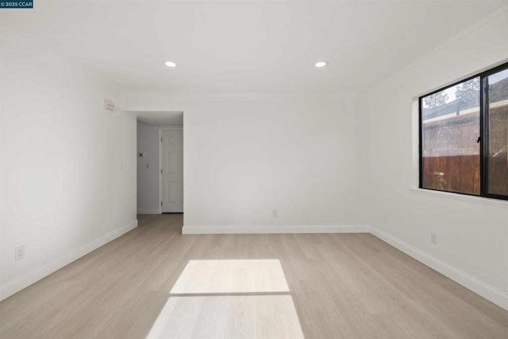 SHANNON HILLS - Residential