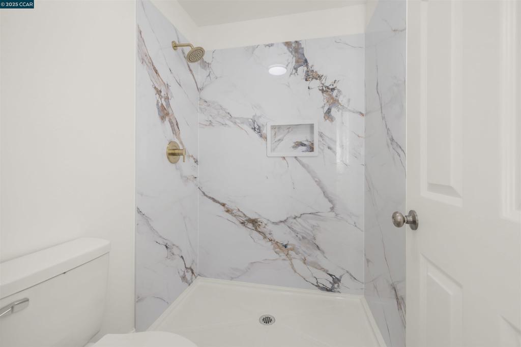 SHANNON HILLS - Residential