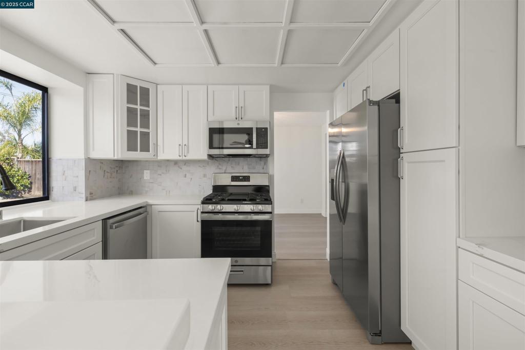 SHANNON HILLS - Residential