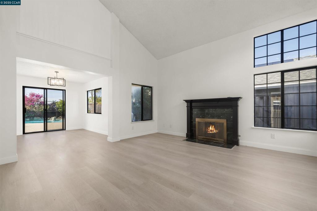 SHANNON HILLS - Residential