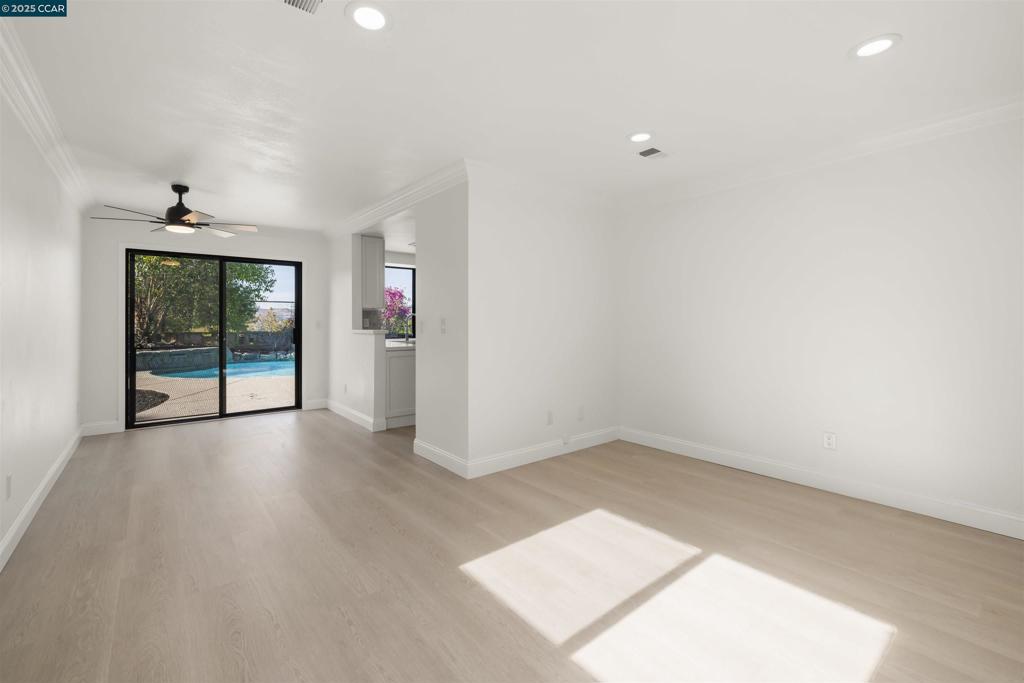 SHANNON HILLS - Residential