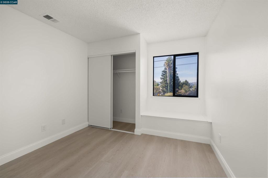 SHANNON HILLS - Residential