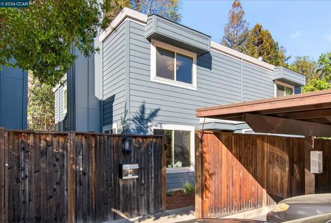 Photo of 1273 1273 Honey Trl Trl, Walnut Creek, CA 94597 (MLS # 41126261)