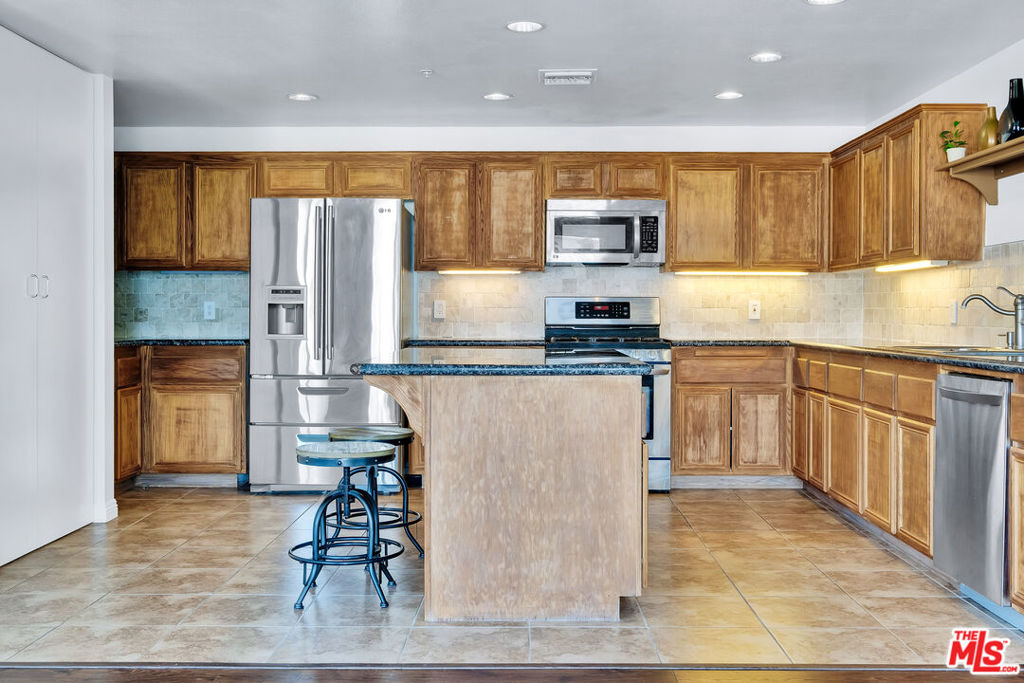 13200 Pacific Promenade 346