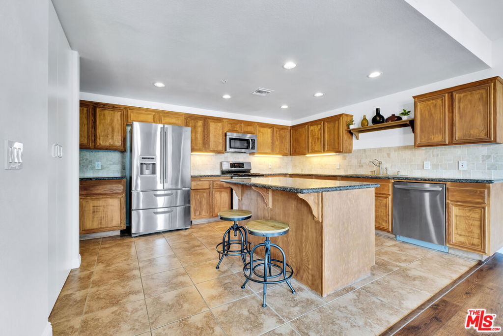 13200 Pacific Promenade 346