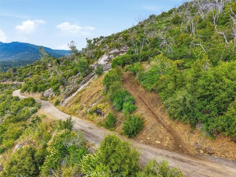Photo of 4 Harris Road, Mariposa, CA 95338 (MLS # FR26117855)