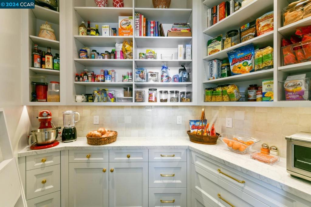 PIEDMONT - Residential