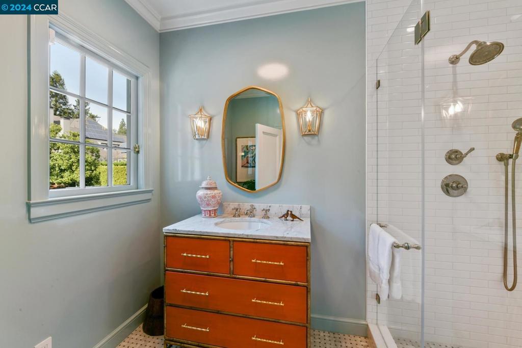 PIEDMONT - Residential