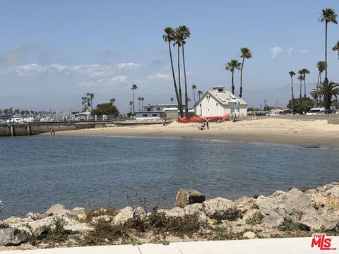 Tiny photo for 261 Highland Dr, Oxnard, CA 93035 (MLS # 26828665)
