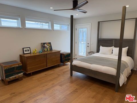 Tiny photo for 261 Highland Dr, Oxnard, CA 93035 (MLS # 26828665)