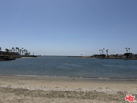 Tiny photo for 261 Highland Dr, Oxnard, CA 93035 (MLS # 26828665)