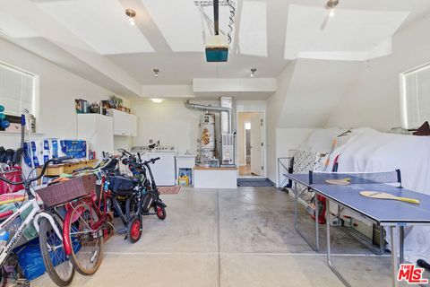 Tiny photo for 261 Highland Dr, Oxnard, CA 93035 (MLS # 26828665)