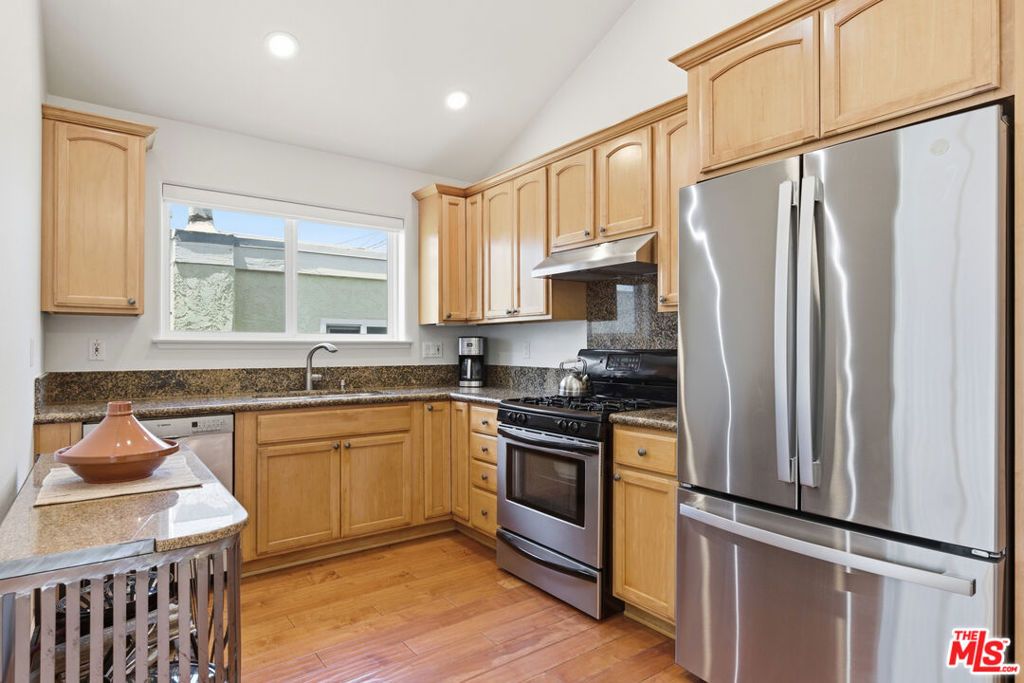 Photo of 261 Highland Dr, Oxnard, CA 93035 (MLS # 26828665)