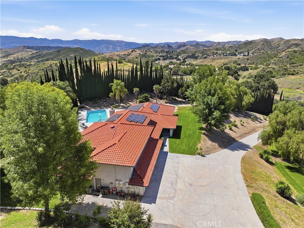 Castaic, California, 91384, United States, 8 Bedrooms Bedrooms, ,5 BathroomsBathrooms,Residential,Active,2052118