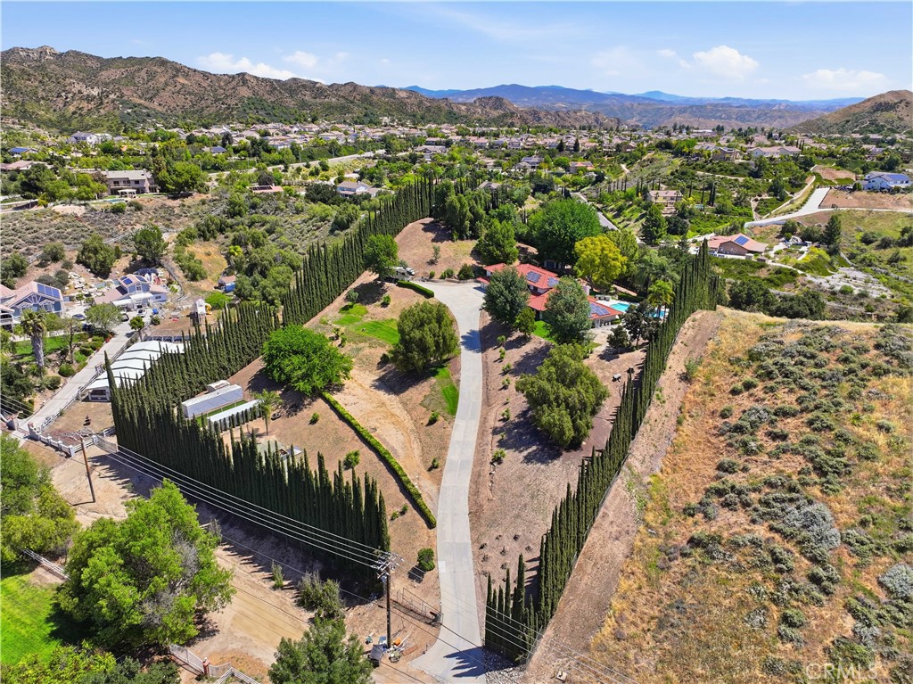 Castaic, California, 91384, United States, 8 Bedrooms Bedrooms, ,5 BathroomsBathrooms,Residential,Active,2052118