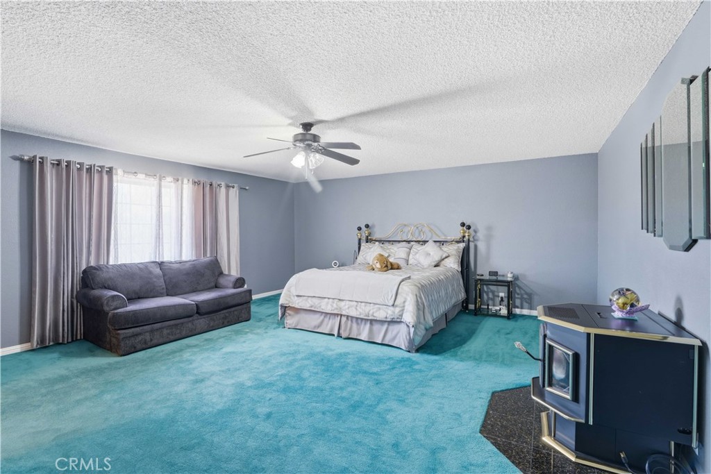 Castaic, California, 91384, United States, 8 Bedrooms Bedrooms, ,5 BathroomsBathrooms,Residential,Active,2052118