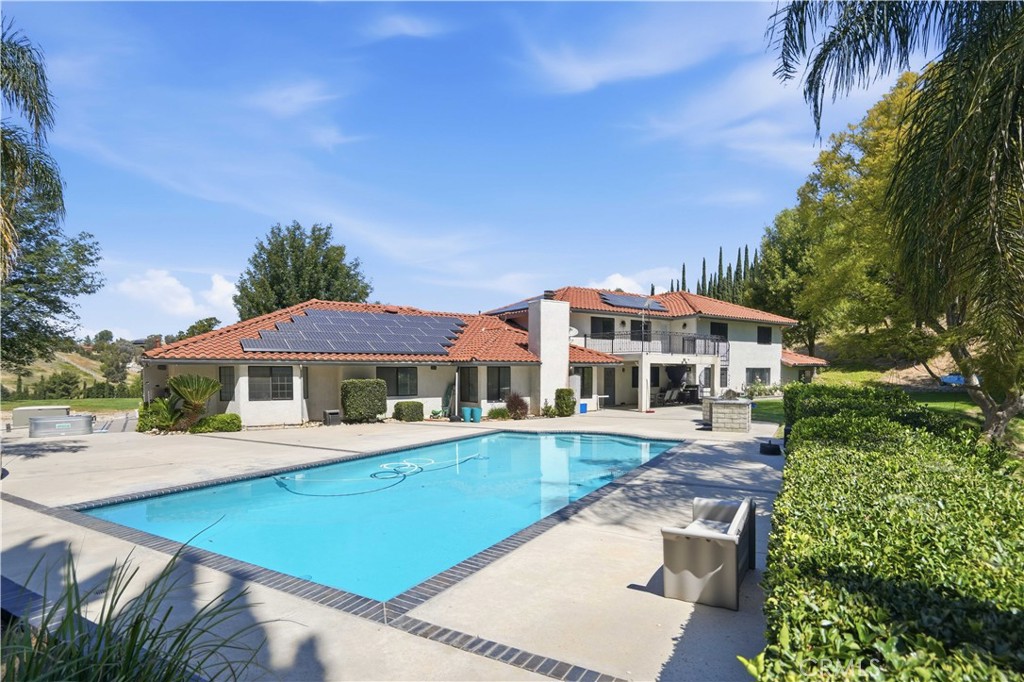Castaic, California, 91384, United States, 8 Bedrooms Bedrooms, ,5 BathroomsBathrooms,Residential,Active,2052118