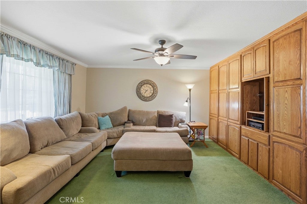 Castaic, California, 91384, United States, 8 Bedrooms Bedrooms, ,5 BathroomsBathrooms,Residential,Active,2052118