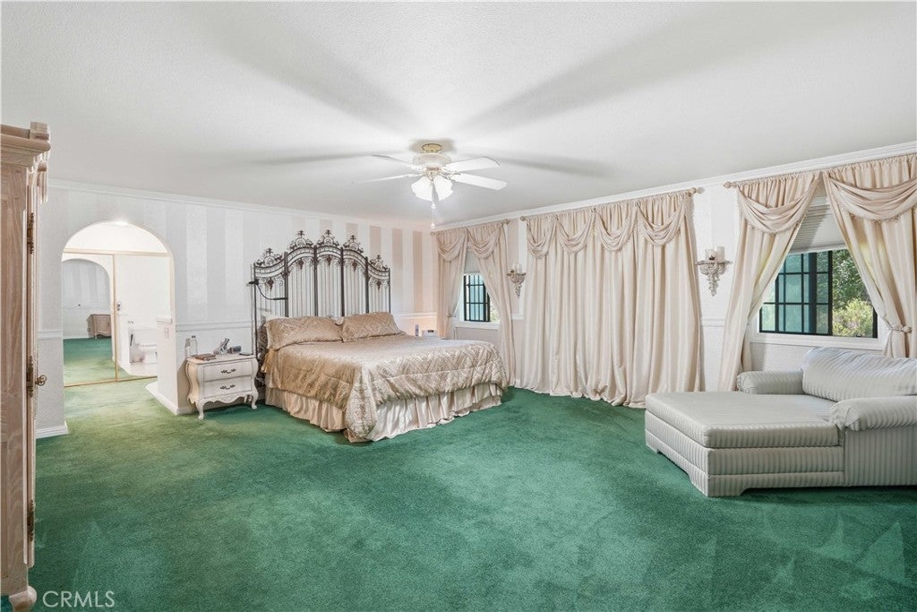 Castaic, California, 91384, United States, 8 Bedrooms Bedrooms, ,5 BathroomsBathrooms,Residential,Active,2052118