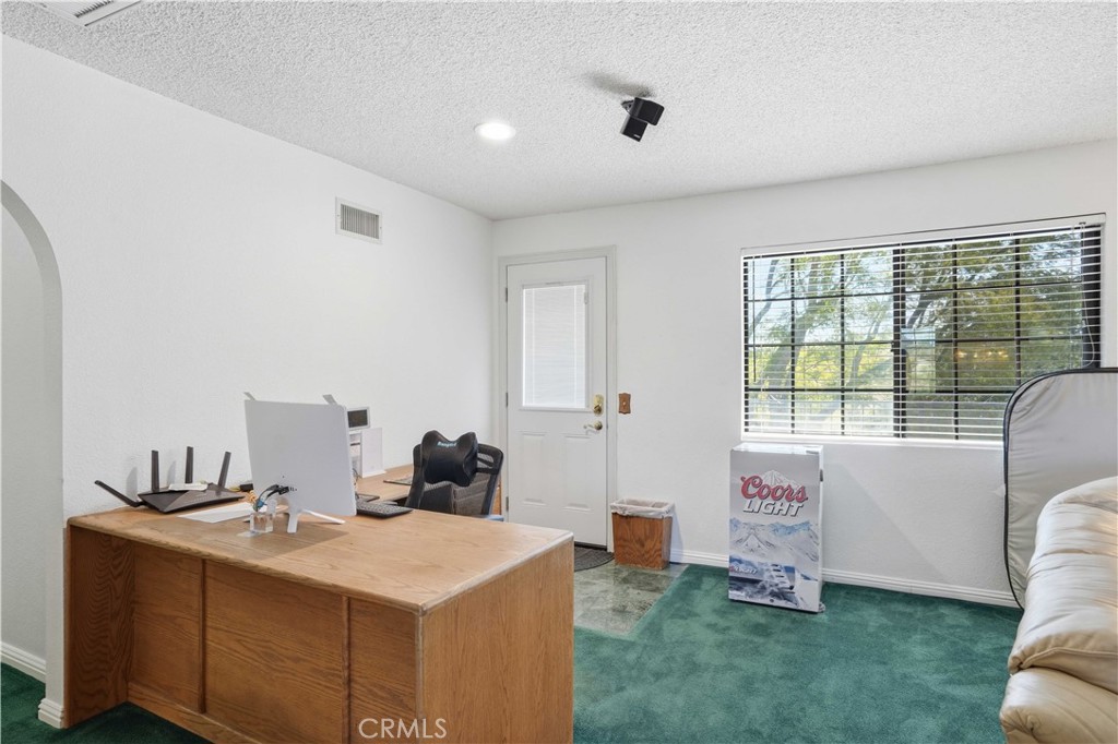 Castaic, California, 91384, United States, 8 Bedrooms Bedrooms, ,5 BathroomsBathrooms,Residential,Active,2052118