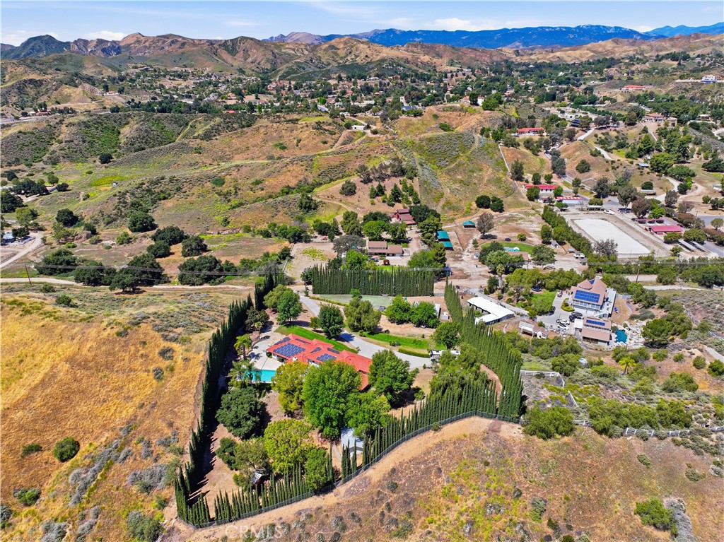 Castaic, California, 91384, United States, 8 Bedrooms Bedrooms, ,5 BathroomsBathrooms,Residential,Active,2052118