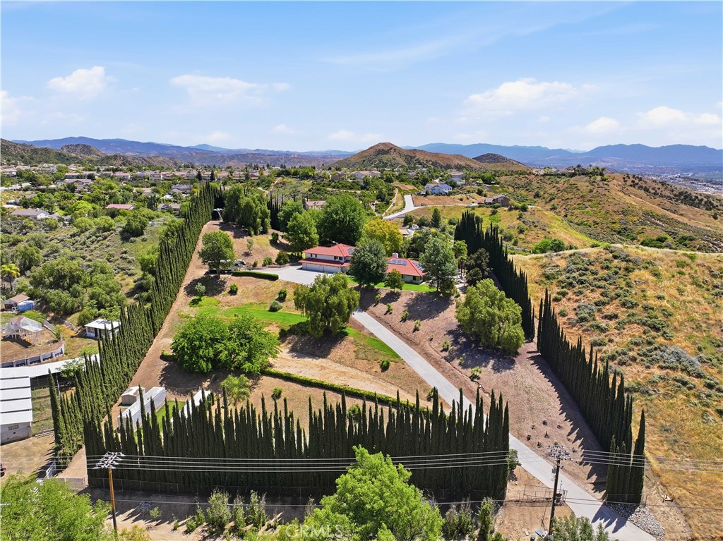 Castaic, California, 91384, United States, 8 Bedrooms Bedrooms, ,5 BathroomsBathrooms,Residential,Active,2052118