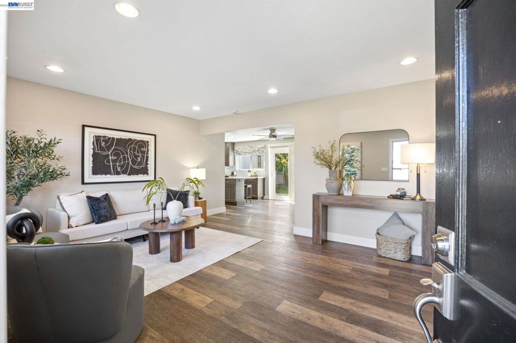 8420 Cavalier Ct