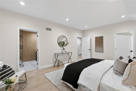 Tiny photo for 5506 Forest Cove Ln, Agoura Hills, CA 91301 (MLS # SR26147343)