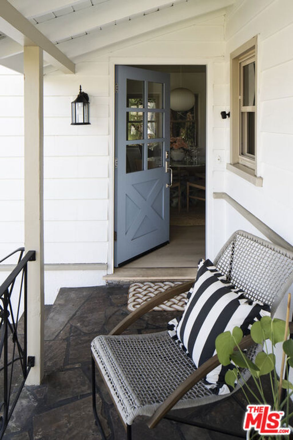 Photo of 3297 Granville Avenue, Los Angeles, CA 90066 (MLS # 26654067)