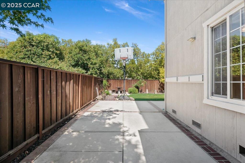 SYCAMORE HOMES - Residential