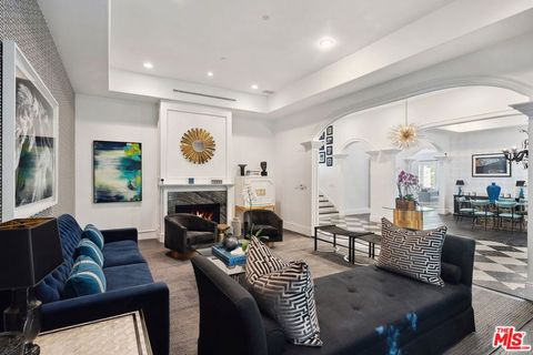 Photo of 1600 Clear View Drive, Beverly Hills, CA 90210 (MLS # 25504961)